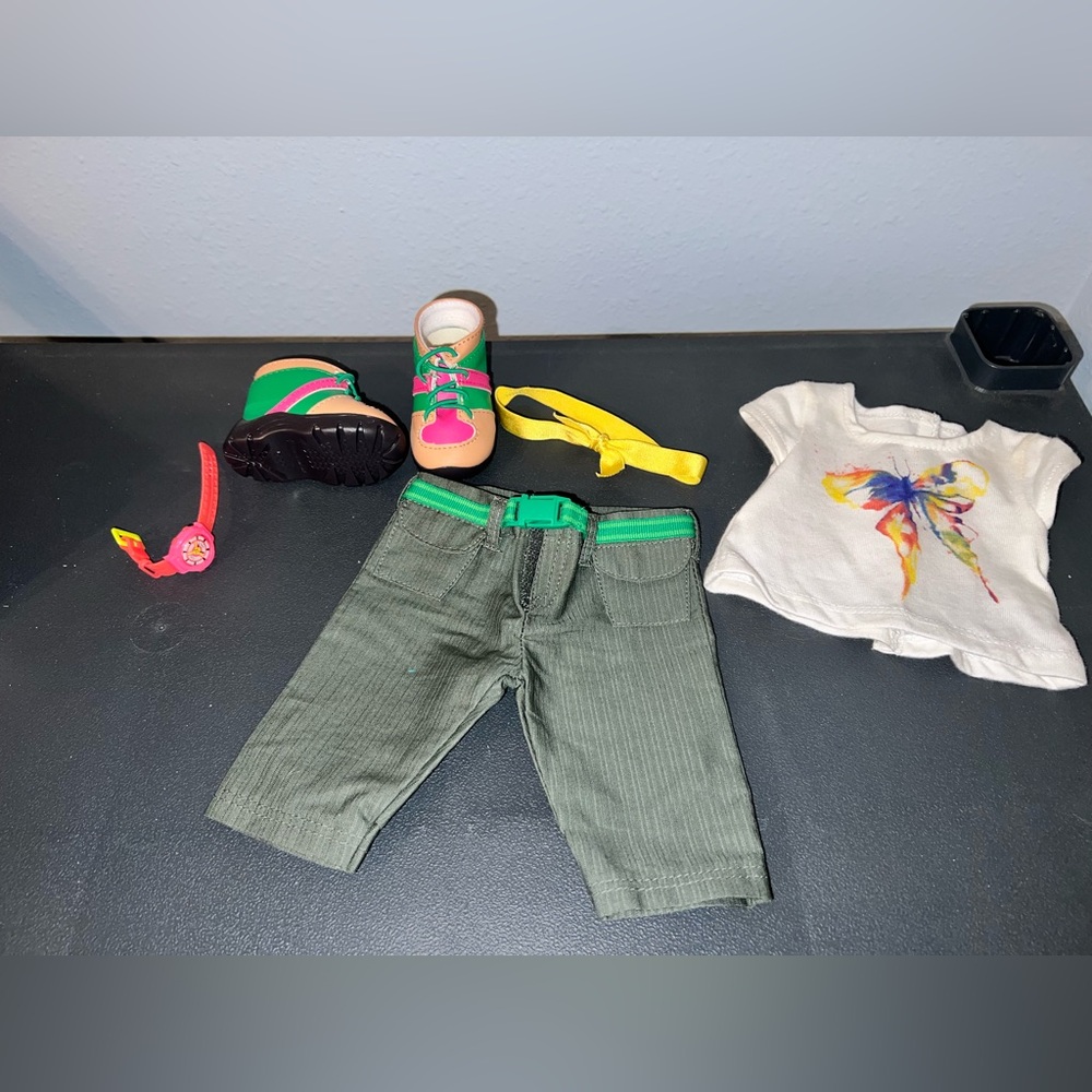 American Girl GOTY 2016 Lea Clark’s Rainforest Hike Outfit - Retired Item